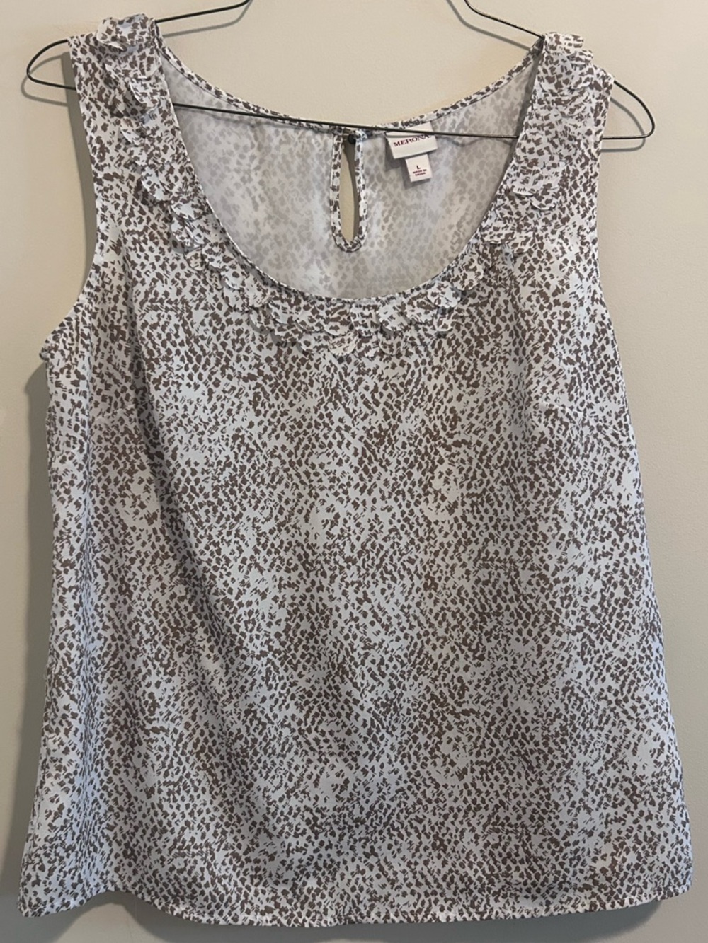 Merona White and Taupe Ruffle Scoop‎ Neck Camisole